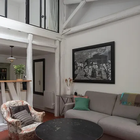 Atypical Duplex Near Pere Lachaise